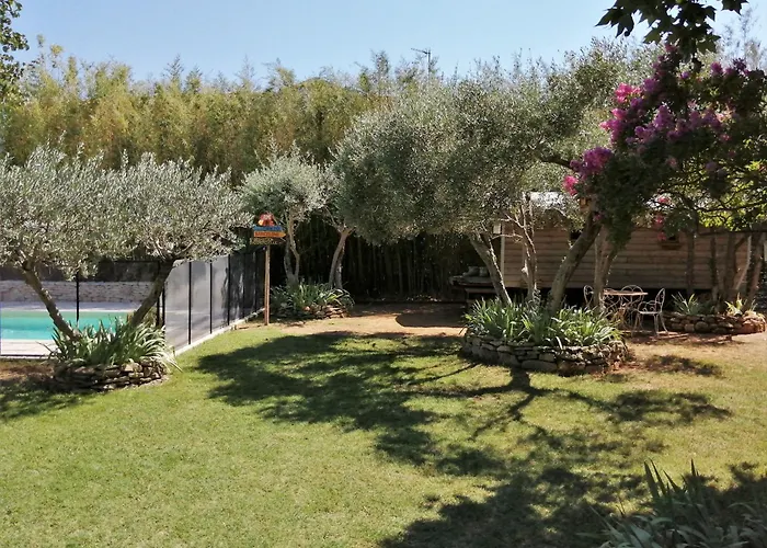 Les Treilles De Provence, La Glycine Semesterbostad Villeneuve-lès-Avignon
